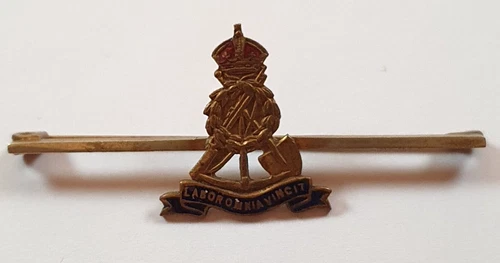 The Labour Corps WW1 Brass & Enamel Sweetheart Bar Brooch British Army Badge KC