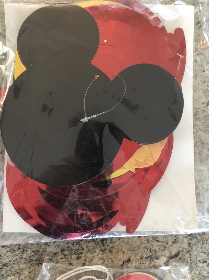 New Disney Mickey Mouse Birthday Lot of party supplies Lanterns/garland/confetti - Image 3 of 4