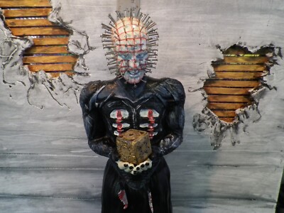 Hellraiser 16