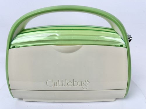 Cuttlebug: Cutter & Embossing, Machine ONLY