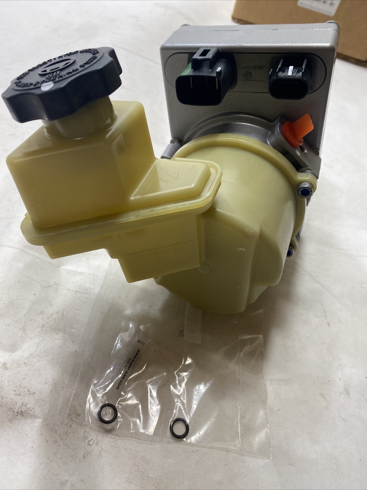 New OEM Genuine Mopar Power Steering Pump Remanufactured 