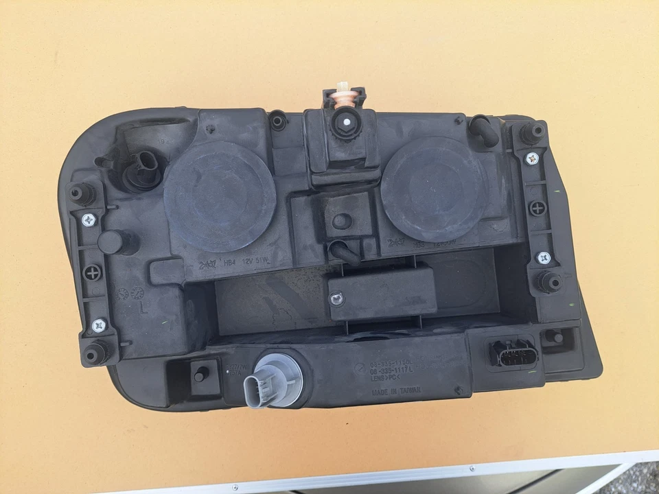 Chevrolet Trailblazer 2006 2009 faro izquierdo derecho barra de media parrilla al ras L8028 DW Foto 3 de 4