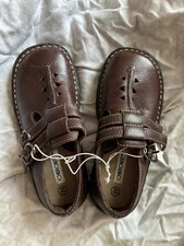 Vintage with tags Target Cherokee Genuine Leather Brown Mary Jane’s sz 12 Girl