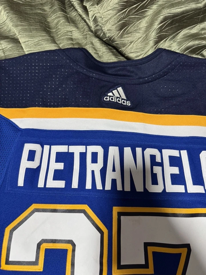 Camiseta deportiva de hockey auténtica Adidas para hombre talla 54 PIETRANGELO St. Louis Blues Foto 3 de 4