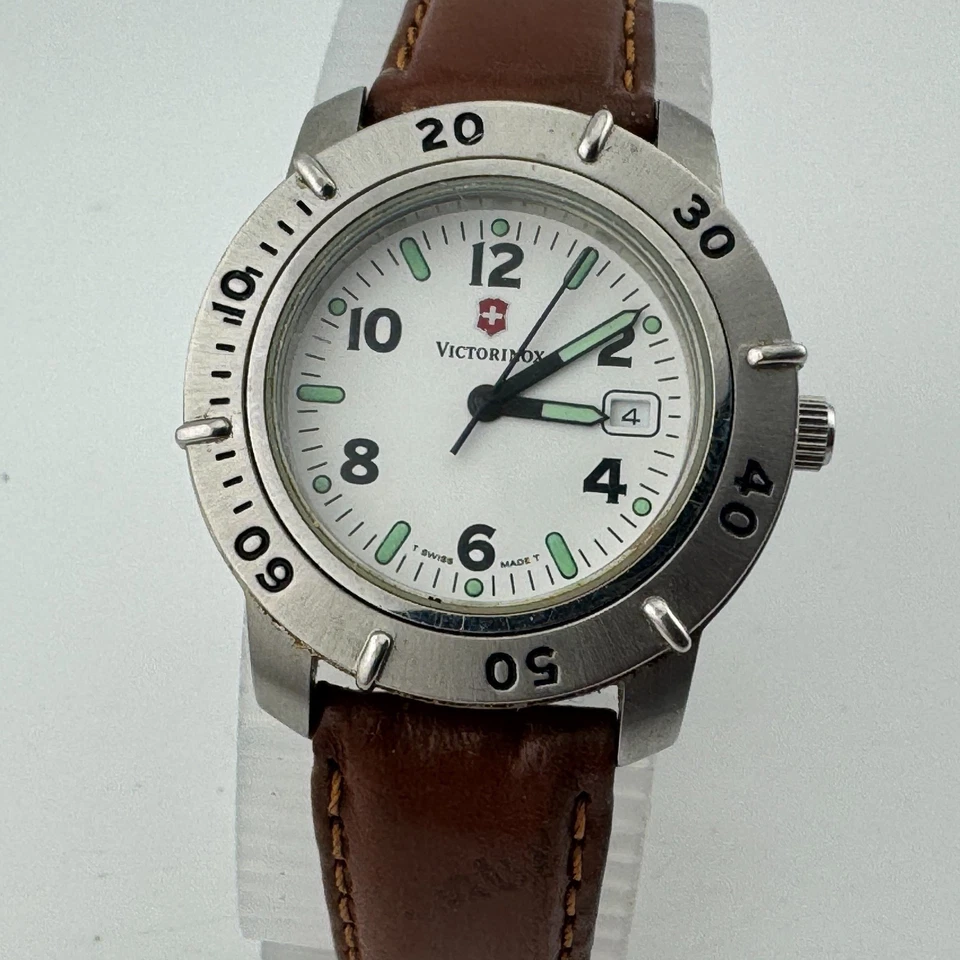 Victorinox Swiss Quartz Watch Women 100m Silver Steel Rotating Bezel New Battery - Image 2 of 4