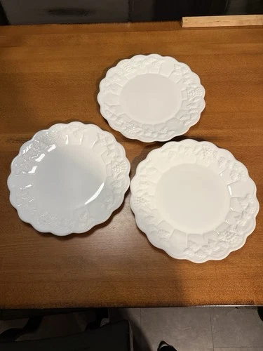 Westmoreland Milk Glass Paneled Grape Dinner Plates Lot Set 3