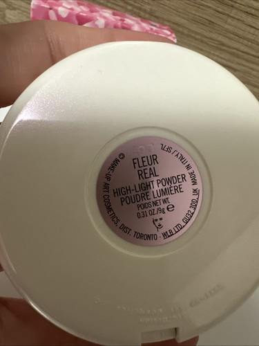 MAC Fleur Real High-Light Powder Boom Boom Bloom Collection New in Box - Picture 3 of 4