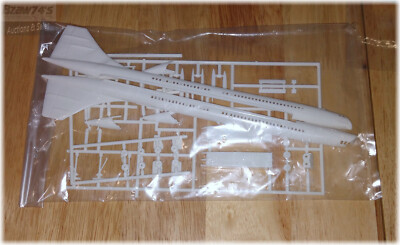 Concorde 1:200 ダイキャストモデル 613YjSbgIgL._UF894,1000_QL80_.jpg