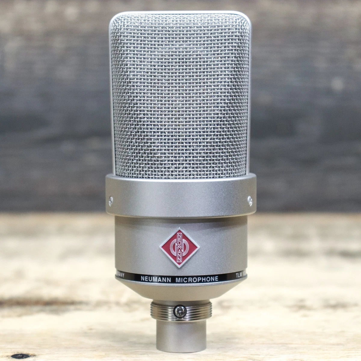 Neumann TLM 103 Large Diaphragm Capsule Cardioid Condenser Studio Microphone Neumann TLM 103 Large Diaphragm Capsule Cardioid Condenser Studio Microphone