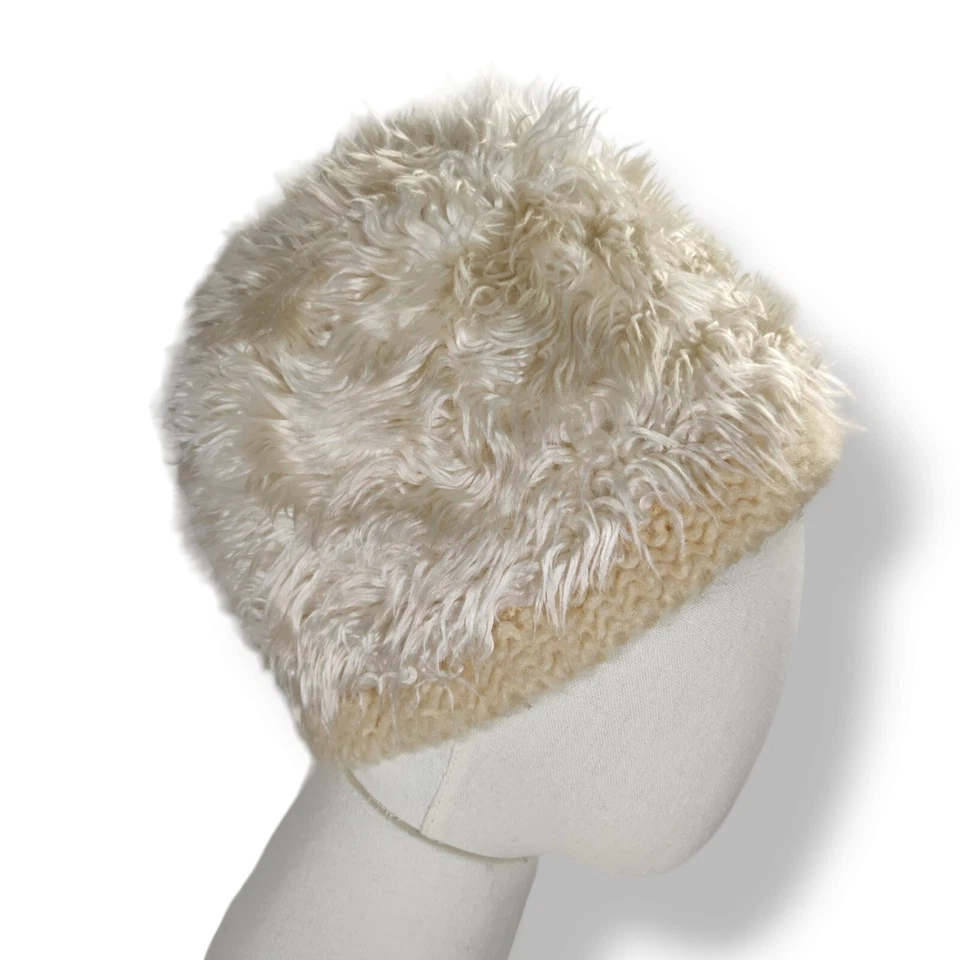 Vintage 60s Faux Fur Toque Hat Beanie Winter White  Adult One Size - Image 3 of 4