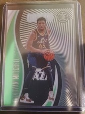 2019-20 Illusions Donovan Mitchell Astounding Green Acetate SP No. 6