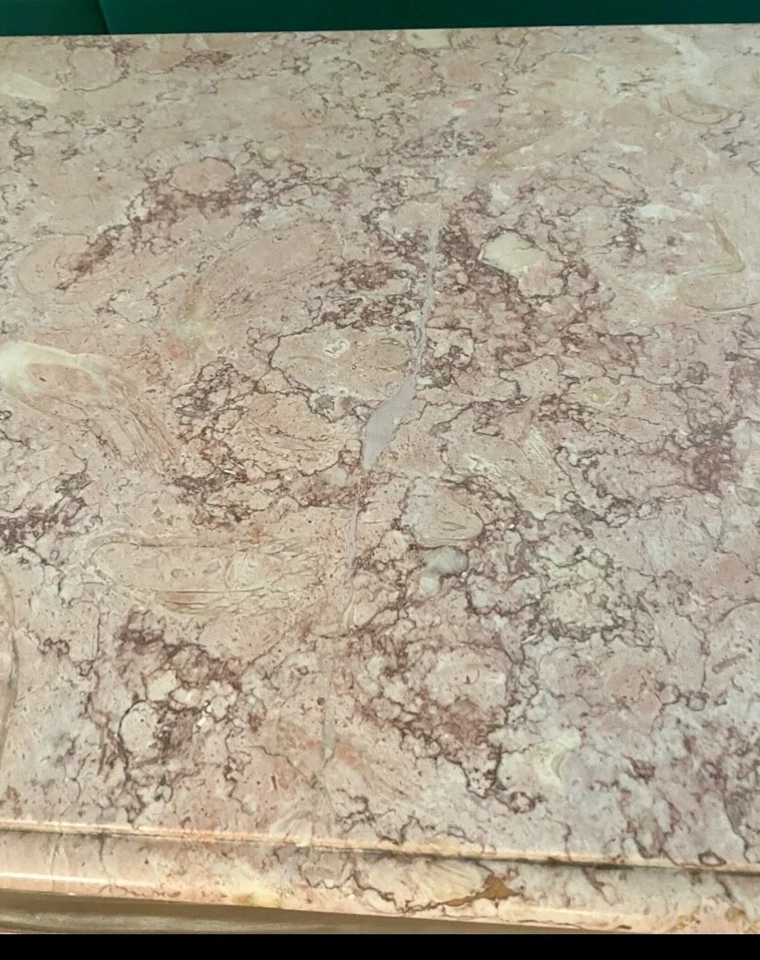 Antigua mesa de centro victoriana con tapa de mármol Rose Rouge Foto 4 de 4