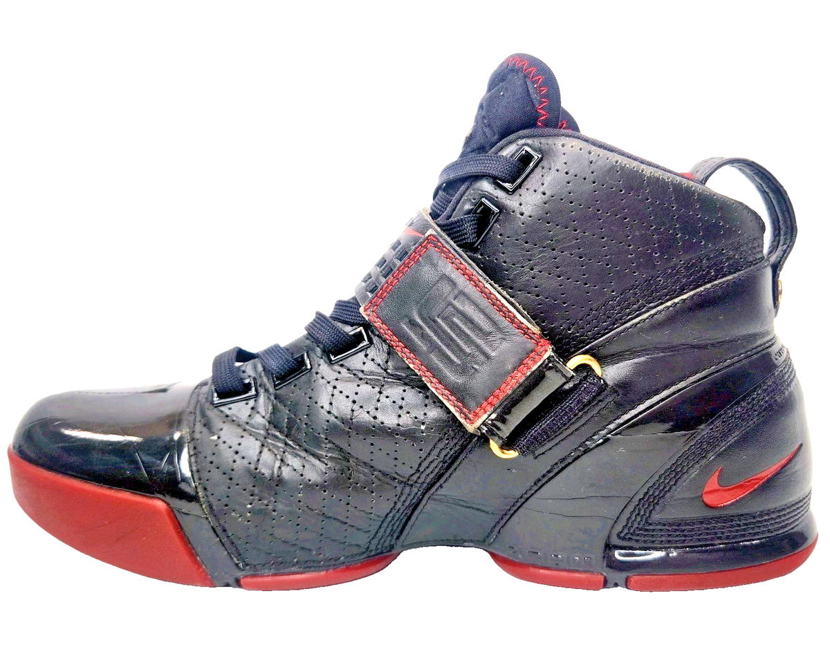 Size 9.5 - Nike Zoom LeBron 5 Black Varsity Crimson for sale