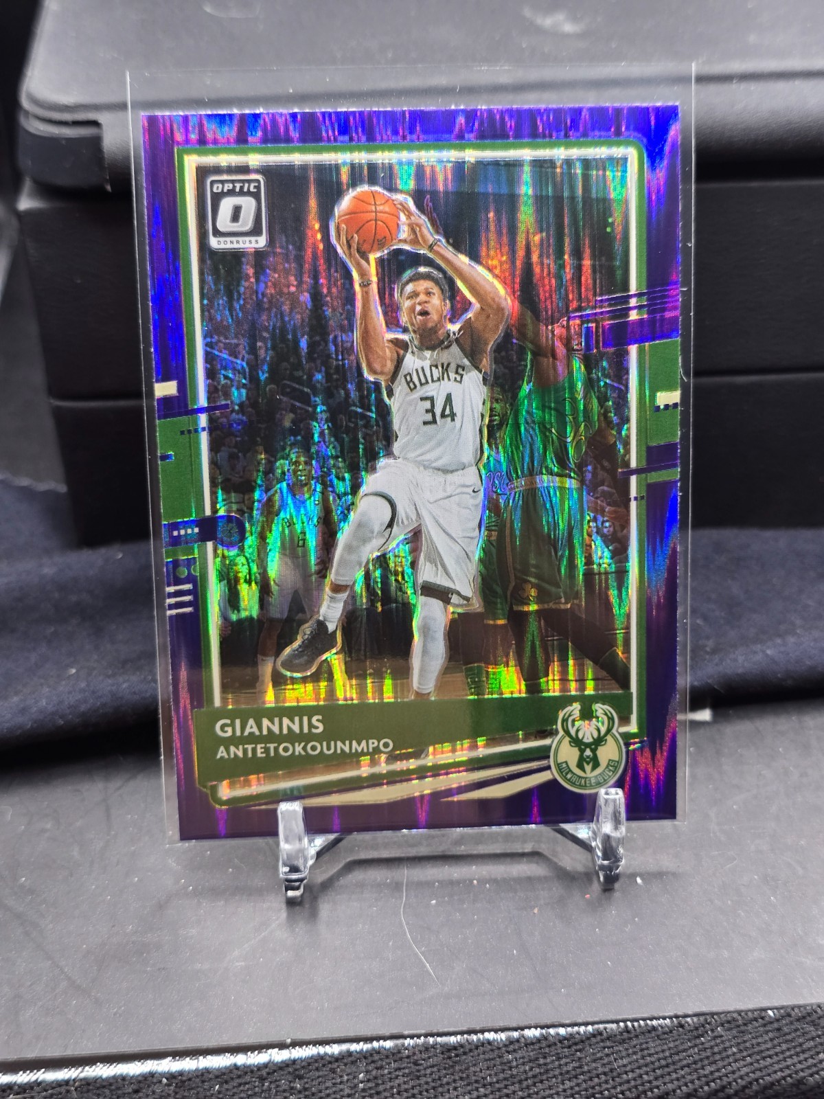 2020-21 Donruss Optic #29 Giannis Antetokounmpo Purple Shock card