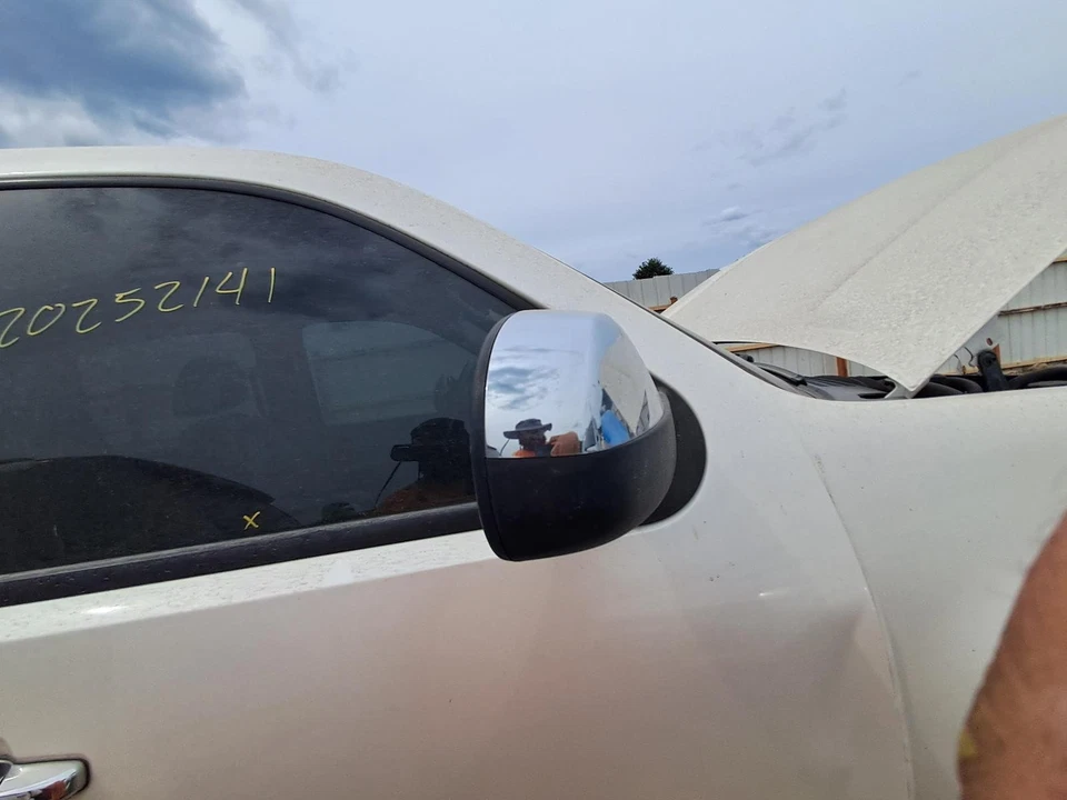 Used Right Door Mirror fits: 2009 Chevrolet Suburban 1500 Power w/turn signal w/ - Изображение 3 из 4