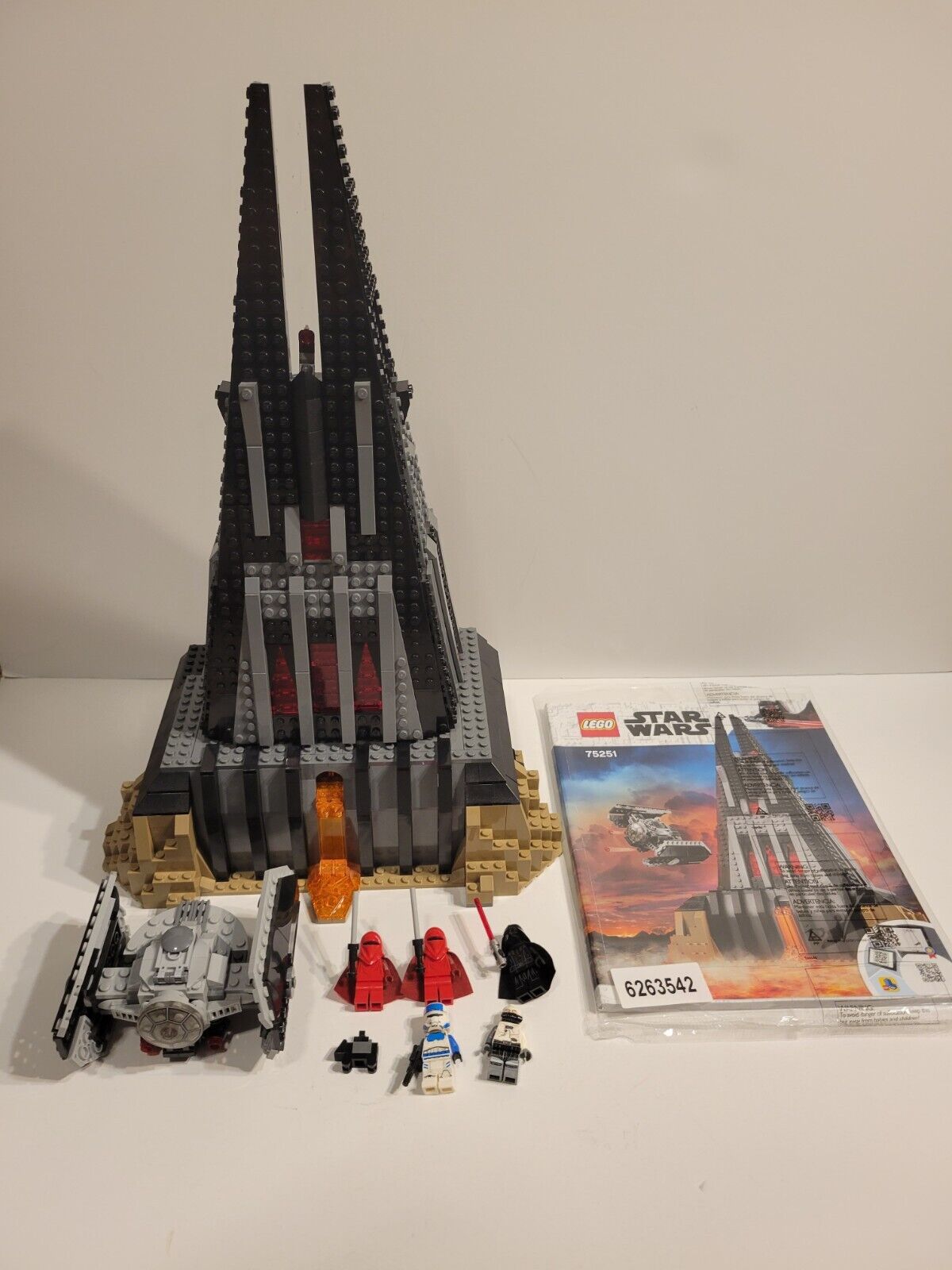 LEGO Star Wars: Darth Vader's Castle (75251) Complete With Minifigures AFOL