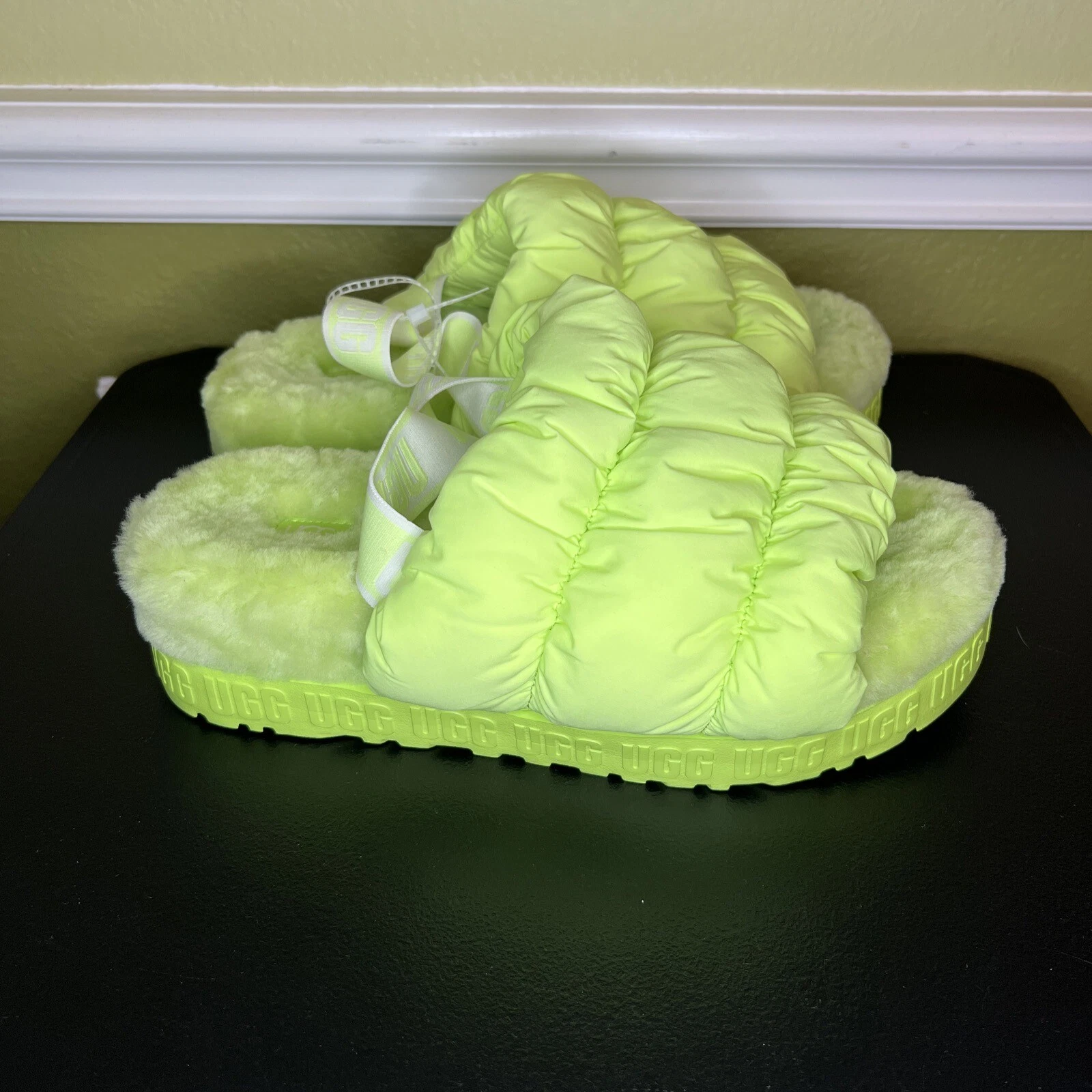 Sandali UGG morbidi scrunchita giallo sole donna 1140192 taglia US 11 nuovi spedizione veloce