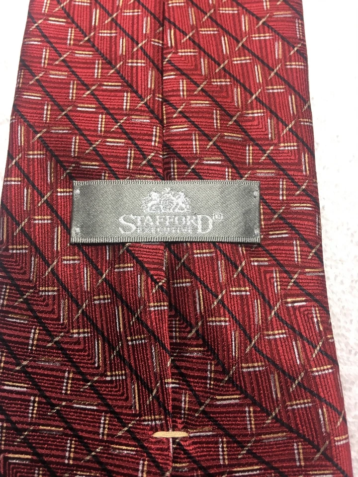 STAFFORD CORBATA HOMBRE ROJO CON ORO BLANCO NEGRO 4 X 61 Foto 4 de 4