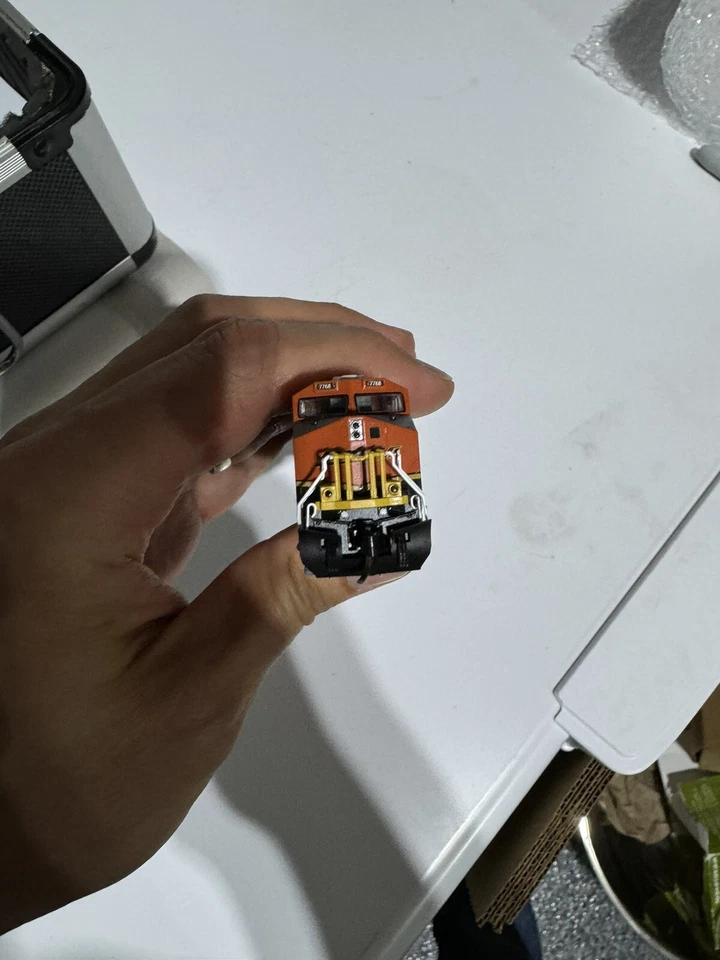 Fox Valley Models FVM N Scale Locomotive ES44C4 BNSF Road No. 7768 With DCC - Image 4 of 4