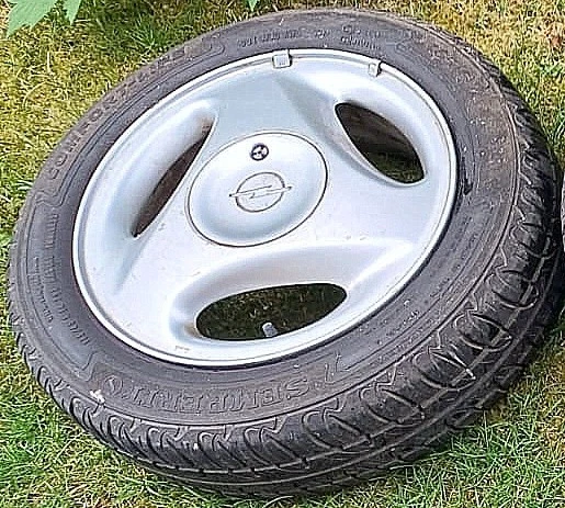 4 Felgen 5 1/2 Jx14, ET 49, 4 Loch mit Reifen 165/65 R14 - Bild 2 von 4