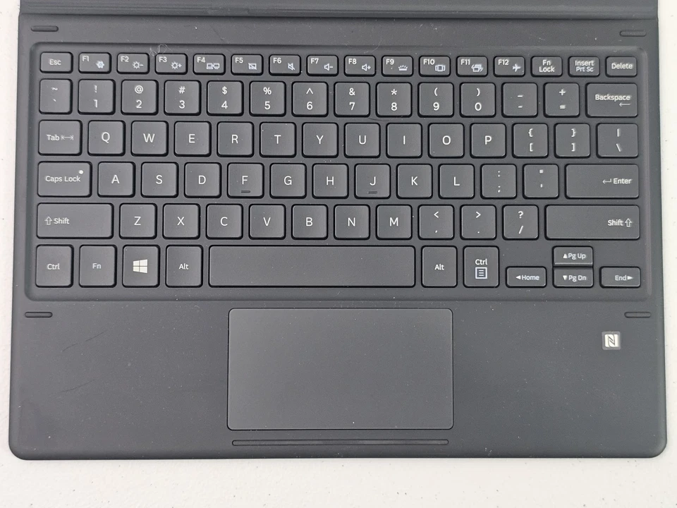 Samsung Galaxy Book SM-W727V Broken Screen Won't Turn On No Charger - Image 3 of 4