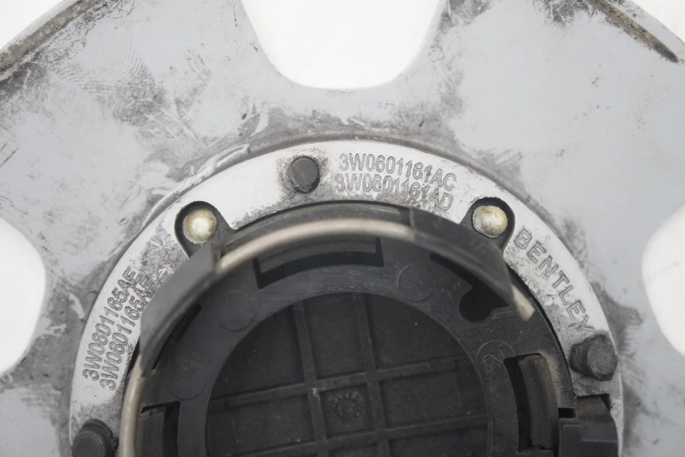 Center Wheel Rim Hub Cap 3W0601165 OEM Bentley Continental Flying Spur 2010 GT - Изображение 4 из 4