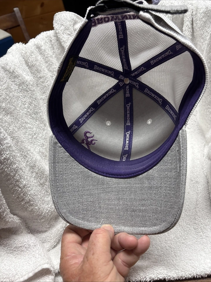 NWT Browning Nadia Baseball Cap Gray/White Hook & Loop Closure Adjustable Logo - Image 4 of 4