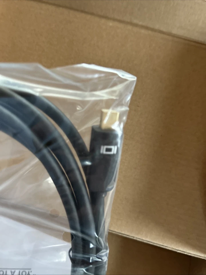 3 Stück Mini DisplayPort Kabel auf HDMI schwarz, 3 m  NEU In OVP Amazon Basic - Bild 4 von 4