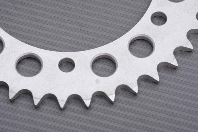 Couronne Renthal Light 38 dents pas 520 Kawasaki BSB Team Wheel 2000 2001 2002 2003 2004