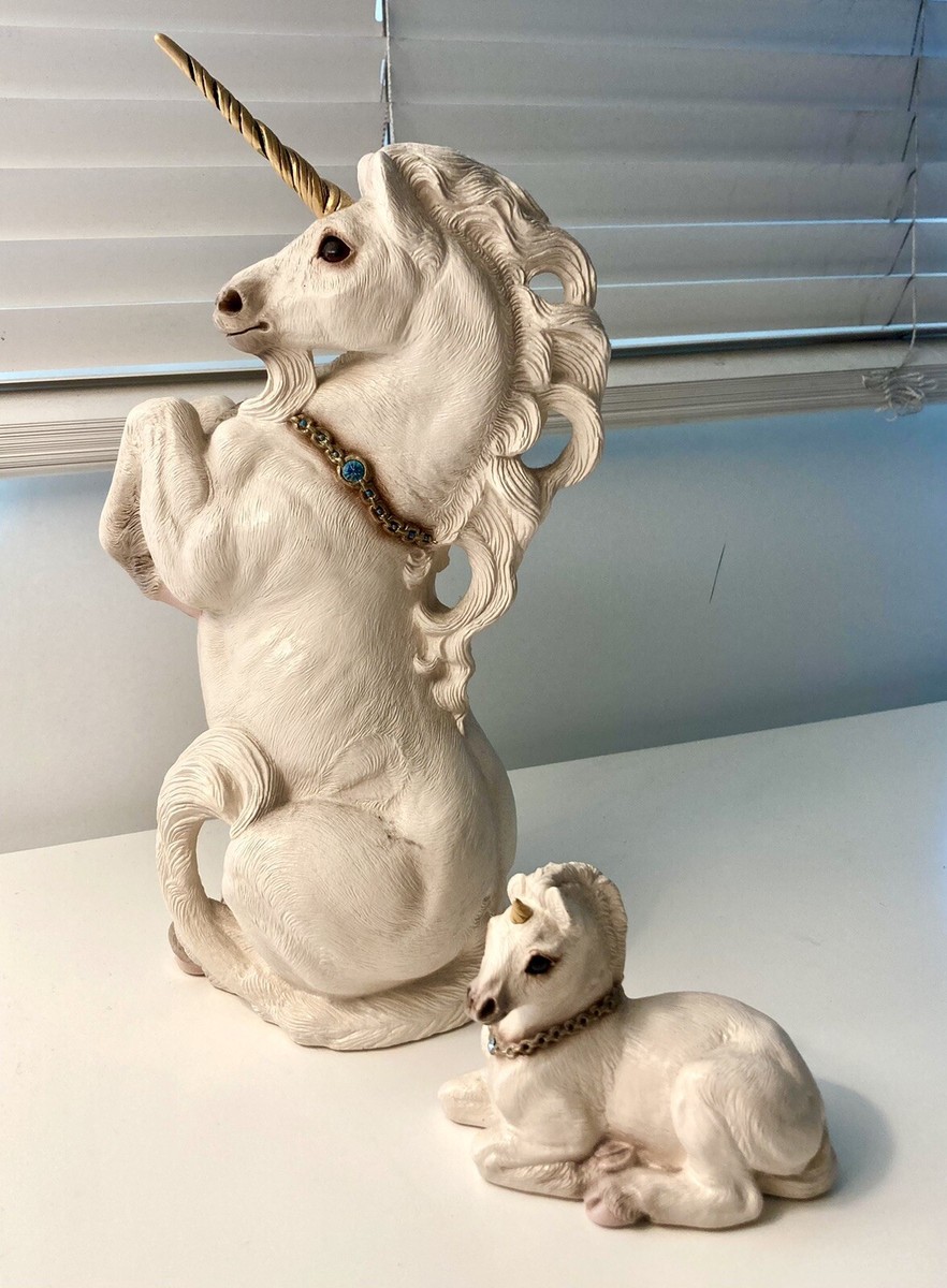 Windstone Editions Peña Stallion Unicorn and Baby Unicorn