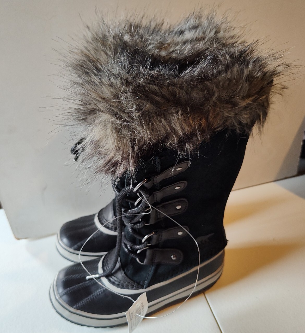 Sorel Joan Artic Winter Snow Boots for Women Size 6 Black Fur-Lined All-Weather-image