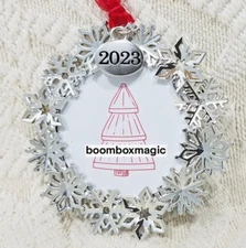 🎄2023 CHRISTMAS TREE ORNAMENT PHOTO PICTURE FRAME SILVER 3D SNOWFLAKE WREATH 2"