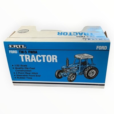 ERTL Ford TW-5 FWDA Tractor 1/32 Scale Diecast Farm Vehicle New in