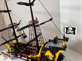 Vintage Lego Pirates BLACK SEAS BARRACUDA #6285~Uncut/Unused Sails~100% COMPLETE