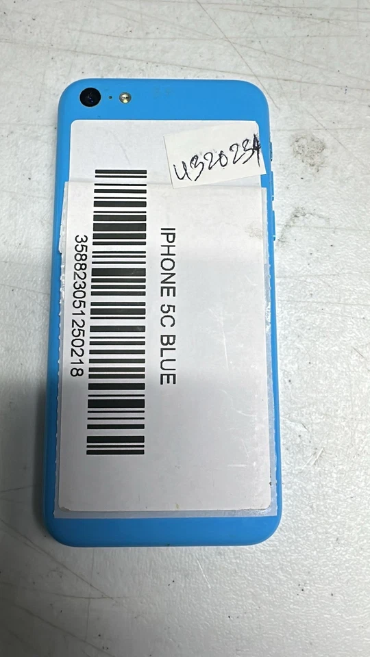 Apple iPhone 5C Blue Verizon Not Turning on Phone for Parts Only - Image 2 of 2