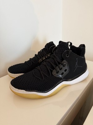 Jordan Herren Jumpman 2020 Sportschuh Schwarz Mittel Basketballschuh EU 44,5