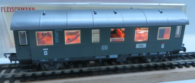 Fleischmann H0 5061 Passenger 1. Class 27261 Nϋrnberg D. DB Illuminated Boxed