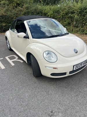 Volkswagen Beetle Luna 8v 2009