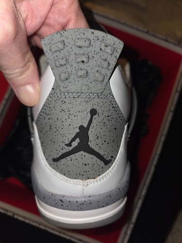 Jordan 4 Retro Cement (2012) Size 9.5 - Picture 11 of 14