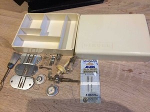Singer 700/720 High Shank Nähmaschinenzubehör/Aufsätze & Koffer
