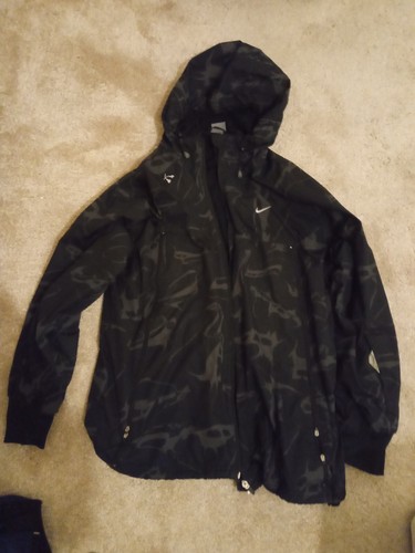Nike Air Max 360 Rain Jacket / Wind 