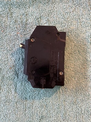 12 General Electric GE Single Pole Circuit Breaker 40C TypeTQC1120 HD-36 120240V