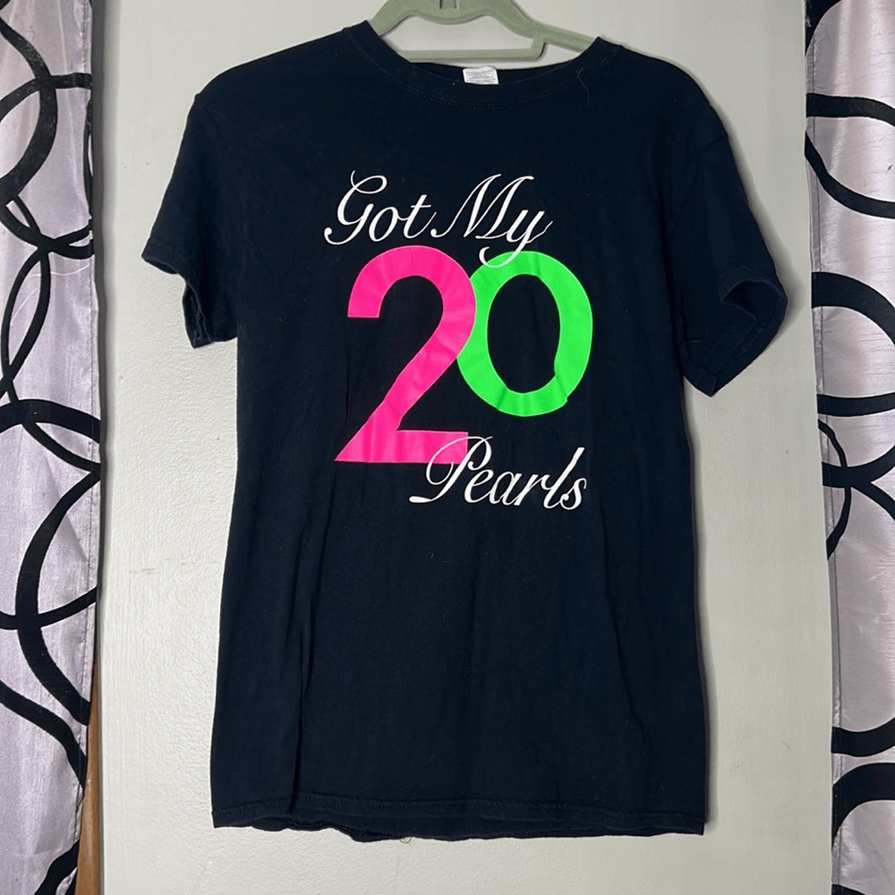 20 Pearls Alpha Kappa Alpha Button Down Shirt Alpha Kappa Alpha