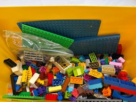 LEGO CLASSIC: Lg Creative Brick Box (10698) Filled W/Mix Legos - 3.75 Lbs Total