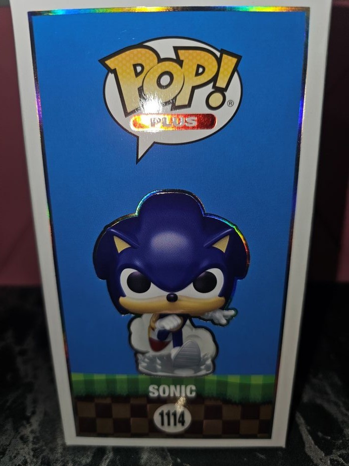 Funko Pop! Plus: Sonic the Hedgehog - Sonic (Pearlescent