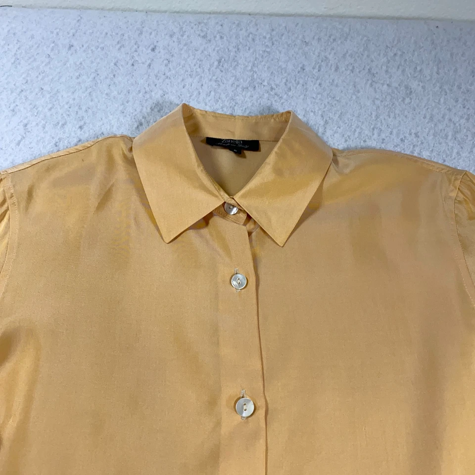 Blusa de seda Zanella para mujer 6 mostaza abotonada manga larga italiana clásica nueva sin etiquetas Foto 3 de 4
