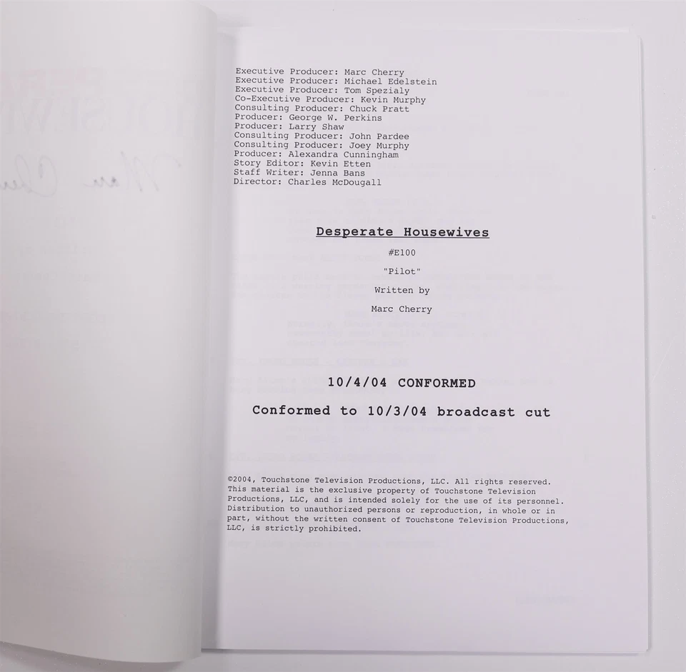 Desperate Housewives Pilot Shooting Script 2004 Signed Marc Cherry +Framed Photo - Image 3 of 4