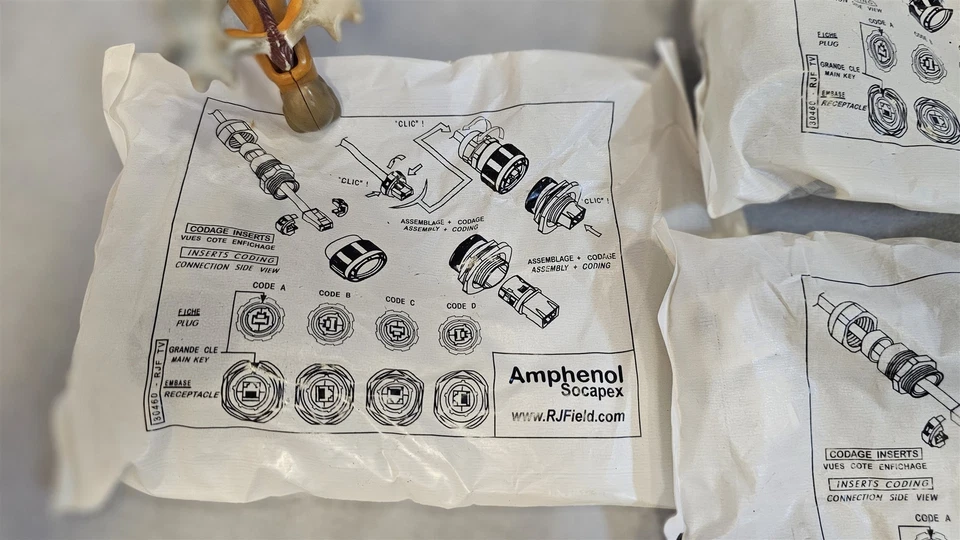 RJFTV71G Modular Coupler Connector Jack RJ45 Cat5e Unshielded Amphenol Lot of 3 - Image 4 of 4
