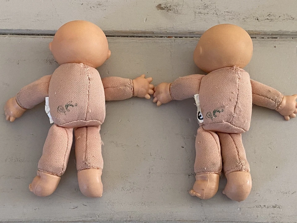 Lot 2 Anciennes poupées Patouf  Cabbage patch Kids Mattel 1996.  11 cm - Photo 4/4