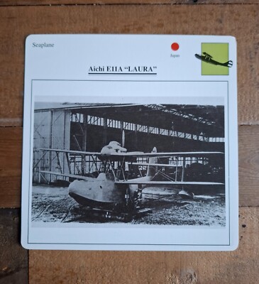 Aichi E11A Laura - Wasserflugzeug - Kampfflugzeuge Sammler Club Karte.